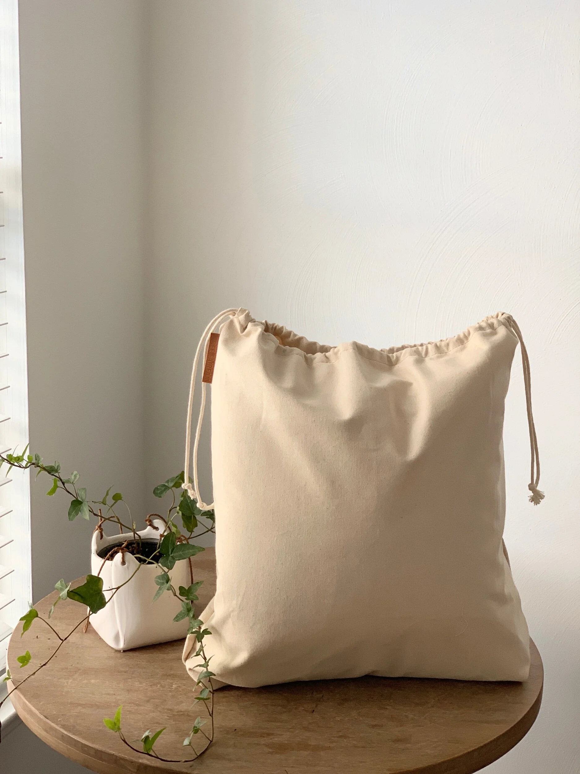 C8AAF10C-79BB-443B-879E-EA3AF7F8C11D