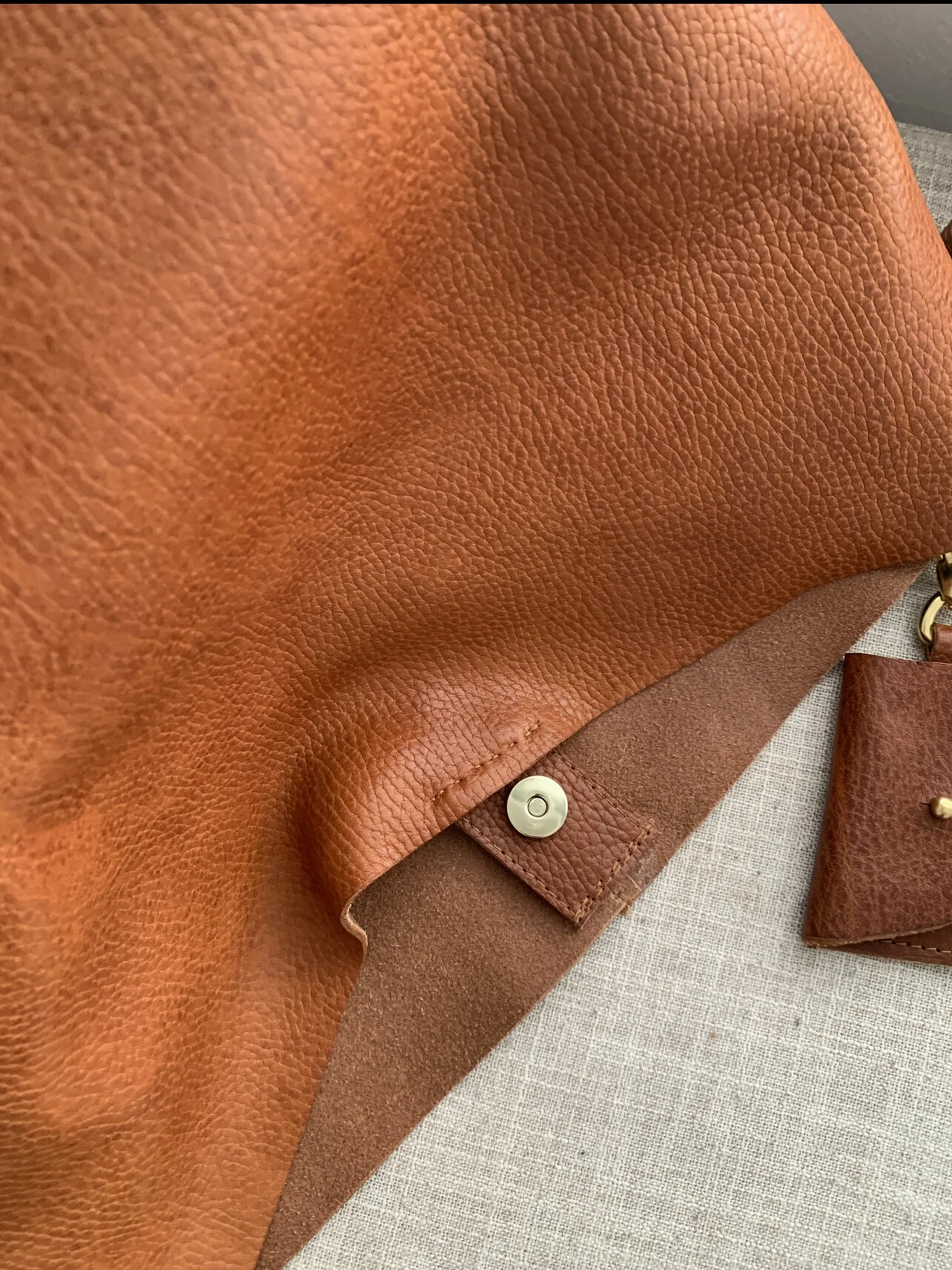 6CB908BA-B38F-405B-9DA0-2927ED6443DD