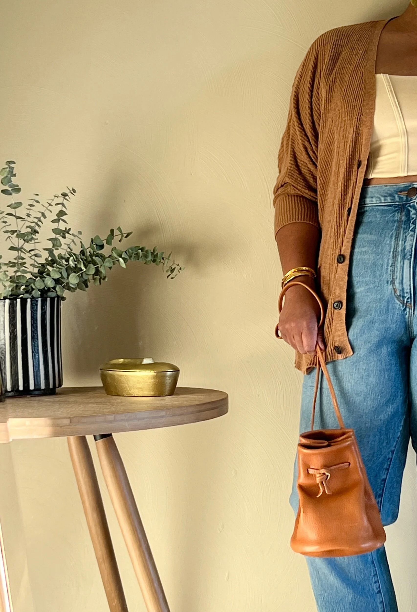 CFE93952-21D4-4619-89D3-B8235DA58EF4