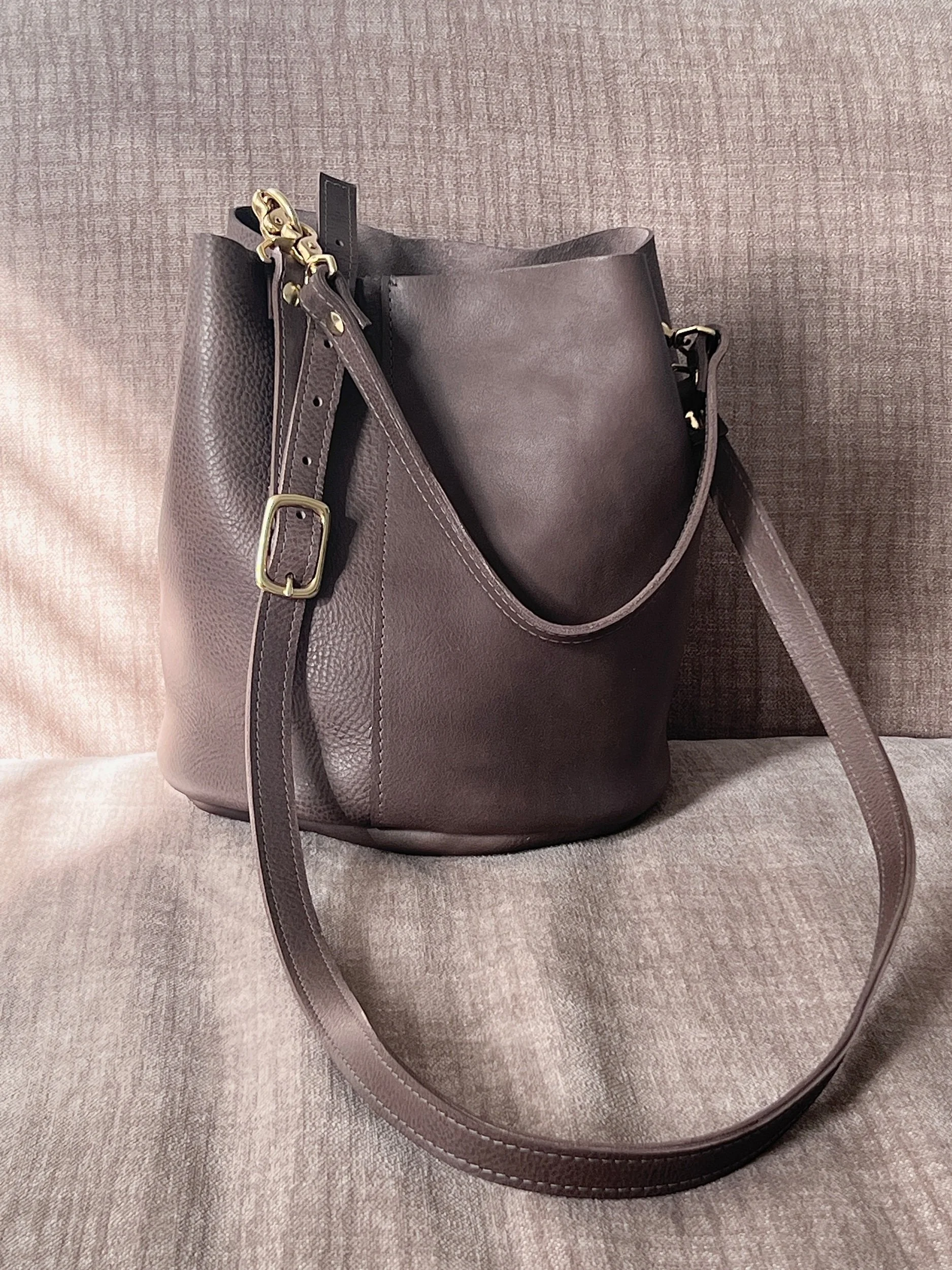 Medium Bucket Bag