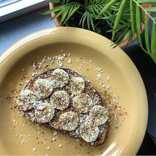 Toast with hemp seeds.jpg