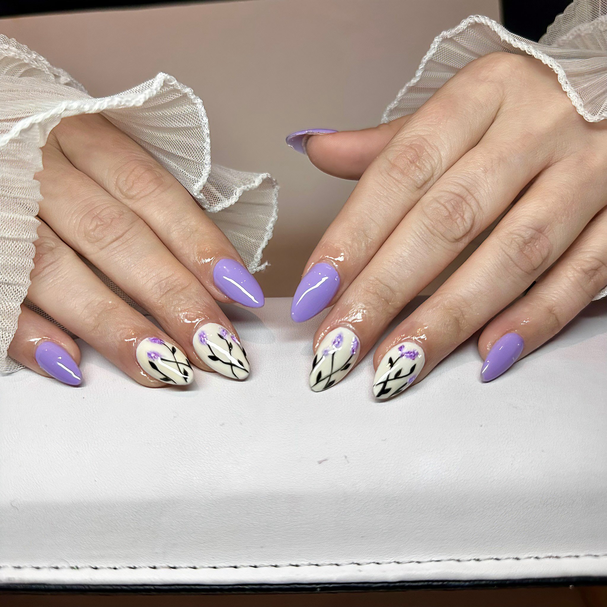 🪻Lavender blossom💅
📸 Designed by Ashley🔥

Blooming into spring with Ashley&rsquo;s enchanting lavender design! 🌿💜 Let your nails blossom with delicate branches and lavender hues. Embrace the season in style at Bliss Nails &amp; Spa. 

#SpringNa