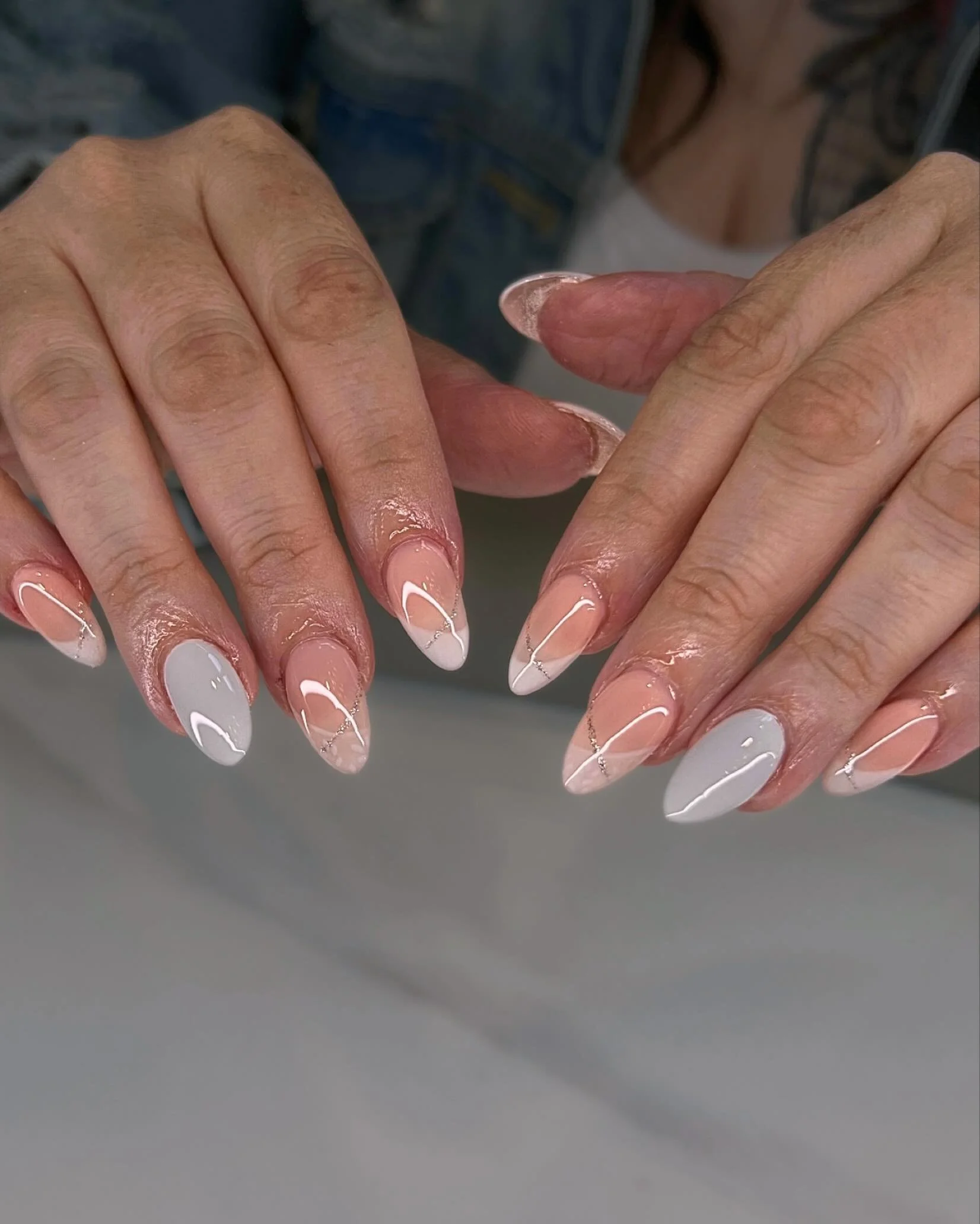 ✨ Minimalist, modern, and oh-so-chic ✨ Annie brings elegance to a whole new level with this nude + white French twist, finished with subtle silver accents. Perfect for anyone who loves nails that are classy, versatile, and effortlessly stylish.

Whet