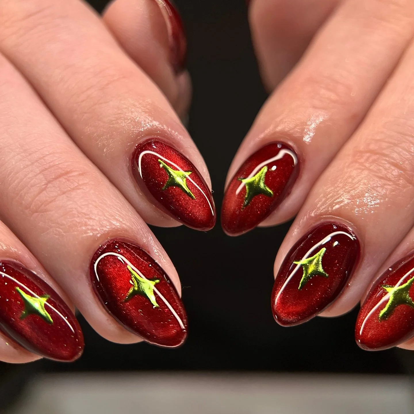 ✨ Perfect Holiday Glam ✨
Annie&rsquo;s cat eye magic hits different with this deep red velvet glow + neon starbursts 💫
If you&rsquo;re in Boston/Medford/Somerville/Everett &mdash; come shine bright all season long.
📍Book with Bliss before the holid