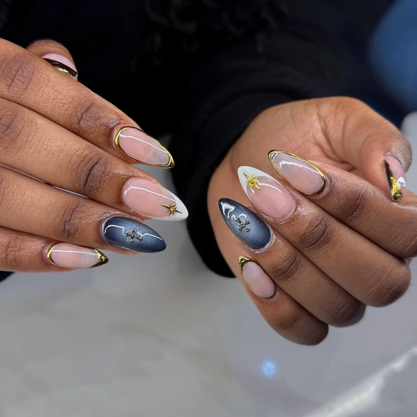 ✨ Holiday glam with a twist! ✨
Saly&rsquo;s latest set features icy chrome accents, starburst details, and sleek gold outlines&mdash;basically everything we want this winter ❄️💫

📍 If you&rsquo;re in Boston, Medford, Somerville or Everett, you&rsqu