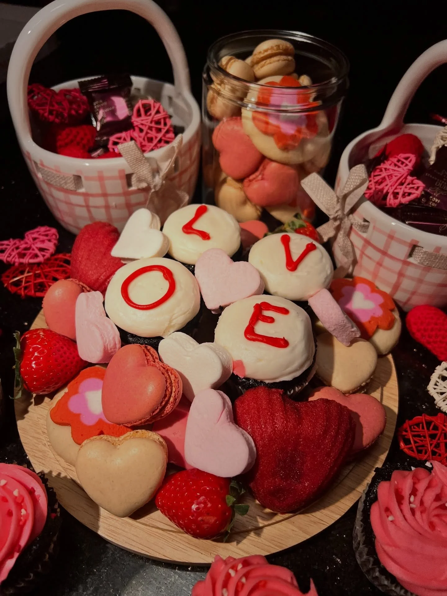 💕 Sweet treats, made for moments worth celebrating ✨
As part of our Valentine Event | Feb 2&ndash;14, we&rsquo;re serving up the cutest, heart-shaped desserts to pair with your pedi 💅

Think:
🍫 Valentine chocolates
🧁 LOVE-letter cupcakes
🍬 Heart