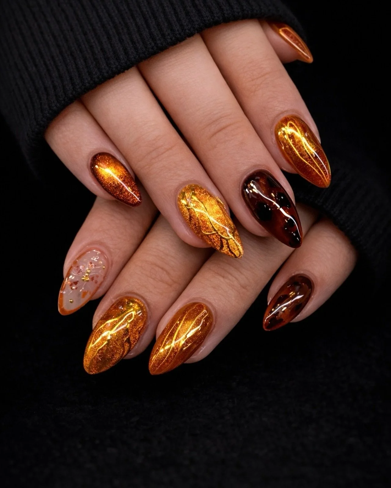 Caramel Cat Eye Energy 🍂✨

Jason is elevating spring sets with this cat eye nails + tortoiseshell mix &mdash; warm tones, glossy depth, and luxury detail.

Save this if you&rsquo;re into cat eye nails, aura nails, and rich neutrals.

#CatEyeNails #T