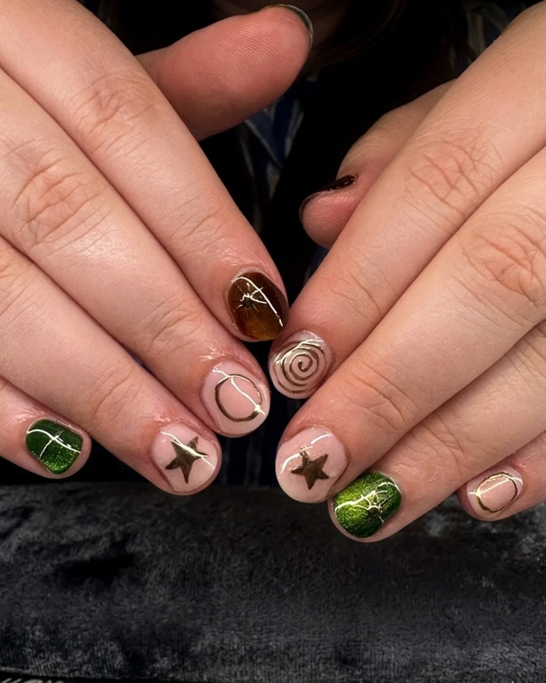 Short Nails Nail Art 💅💫
Designed by @jason.le12_ 

#nailart #nailsdesign #nailsinspo #springnails #shortnails