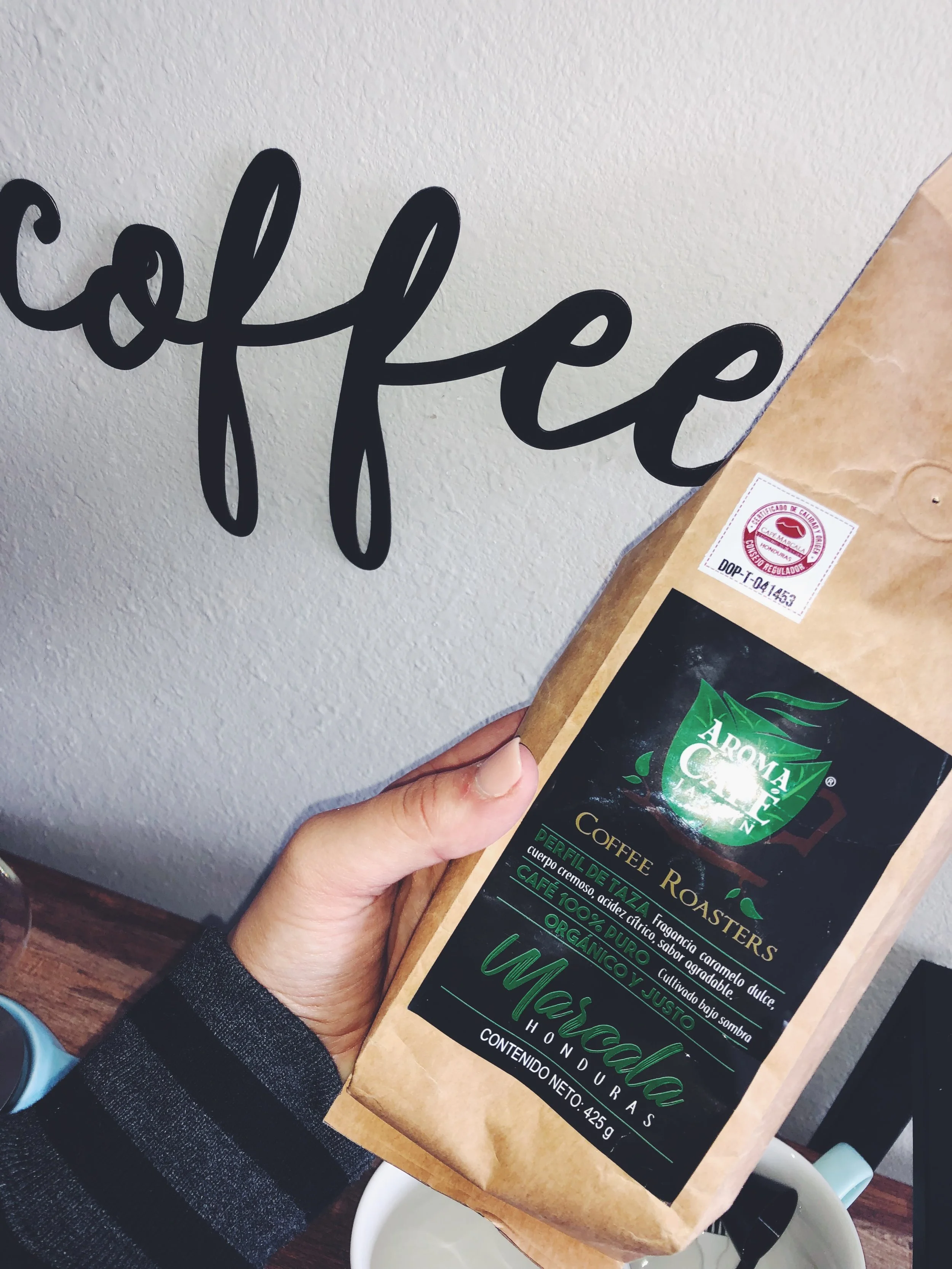 Márcala Honduras coffee beans are a light to medium roast with an aroma you want to keep smelling! Thank you to my boyfriend who recently returned from a volunteer trip there.