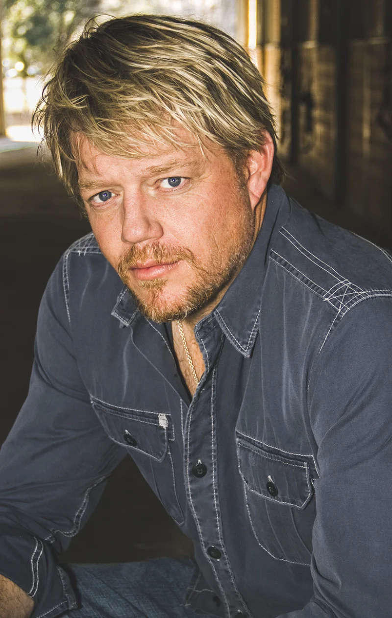 Pat Green LIVE in Concert at Moonshine Flats! 