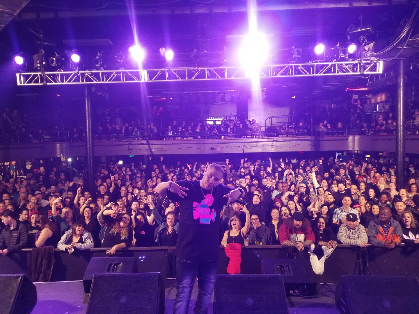 3rd Twin poses with the sold out crowd at Rosalind Theatre opening Bone Thugs n Harmony on 02/17/19!
