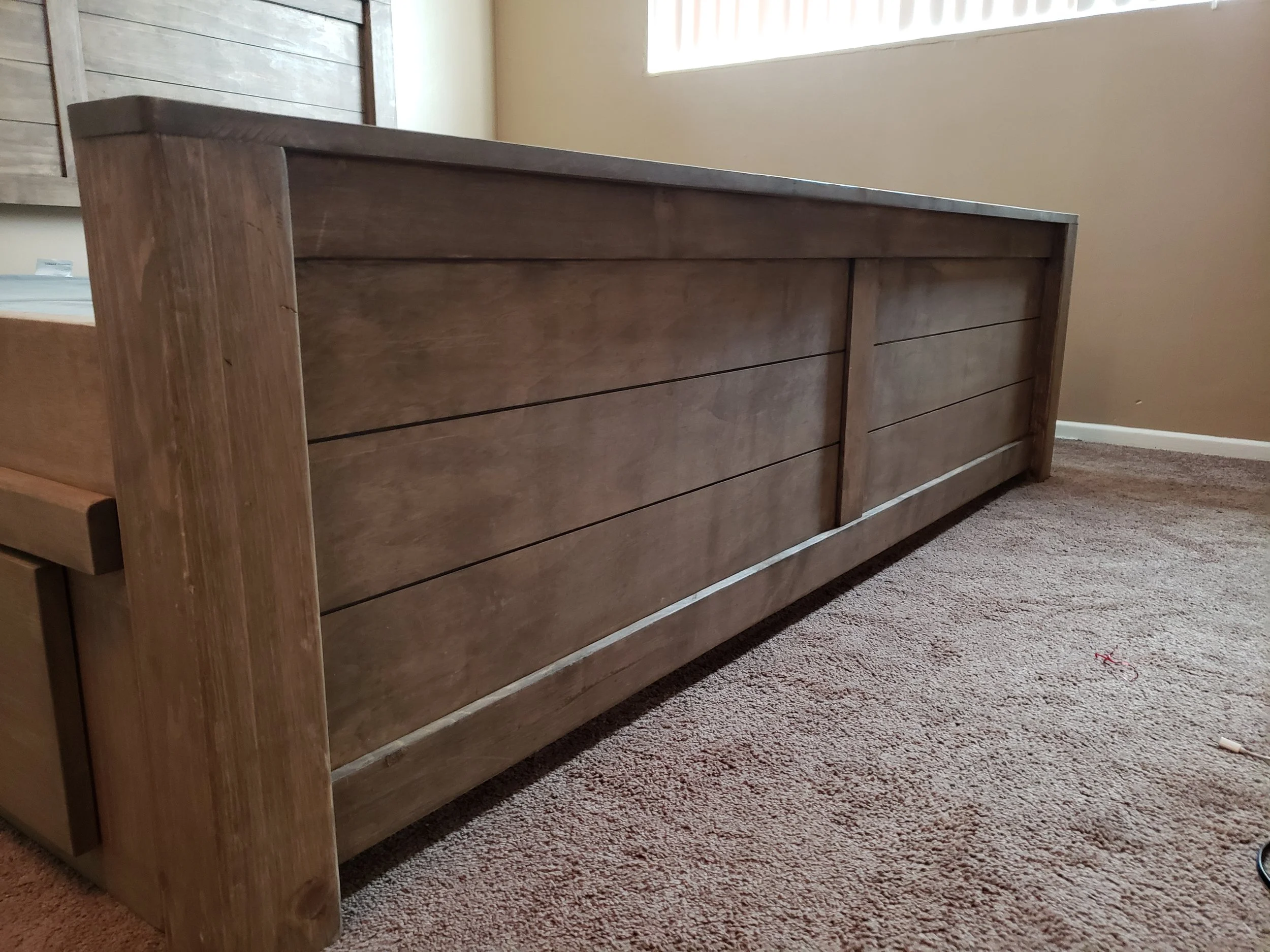 2018 with 3 drawer under chest