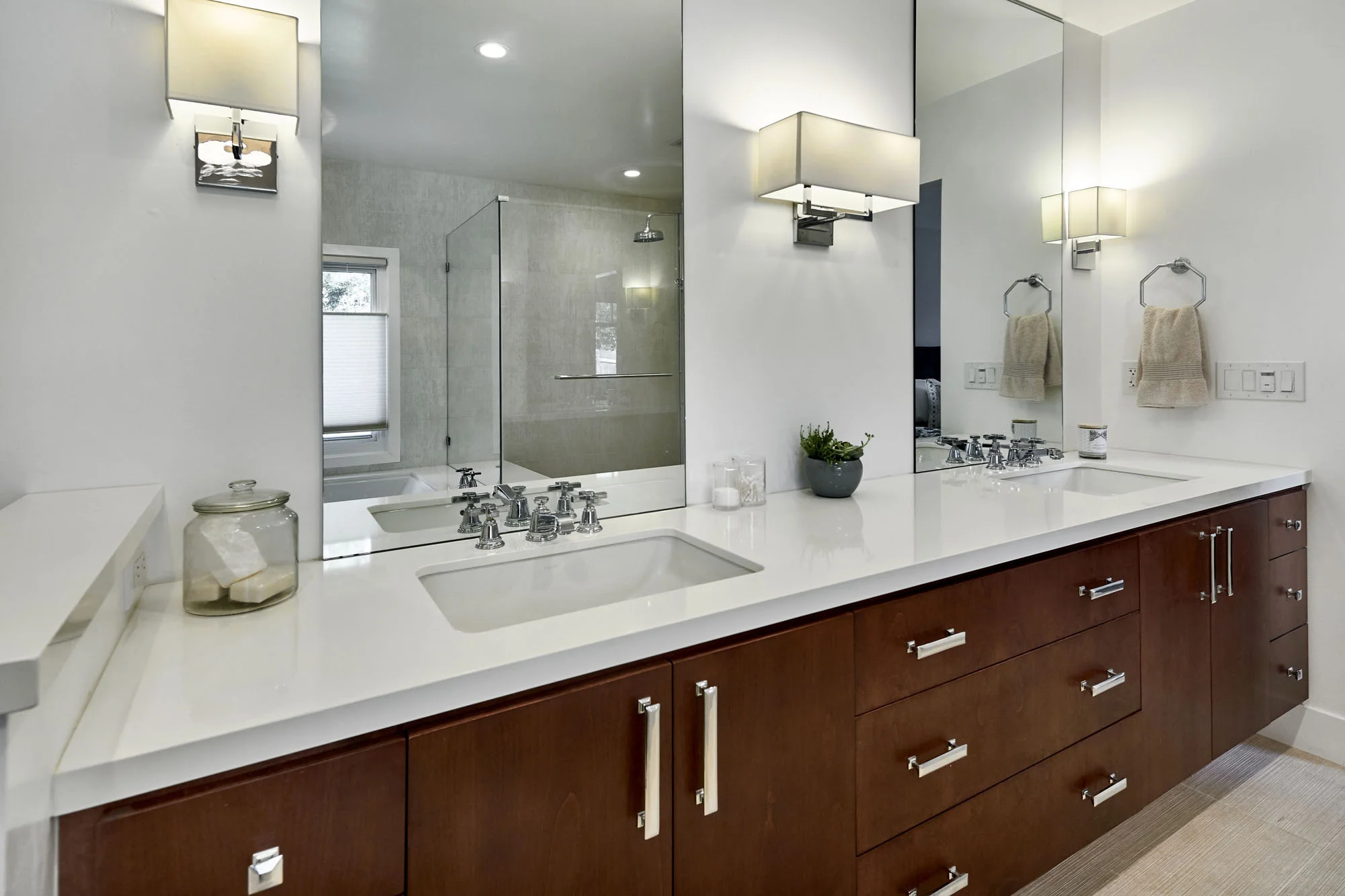 18501 Oak Dr 21.jpg