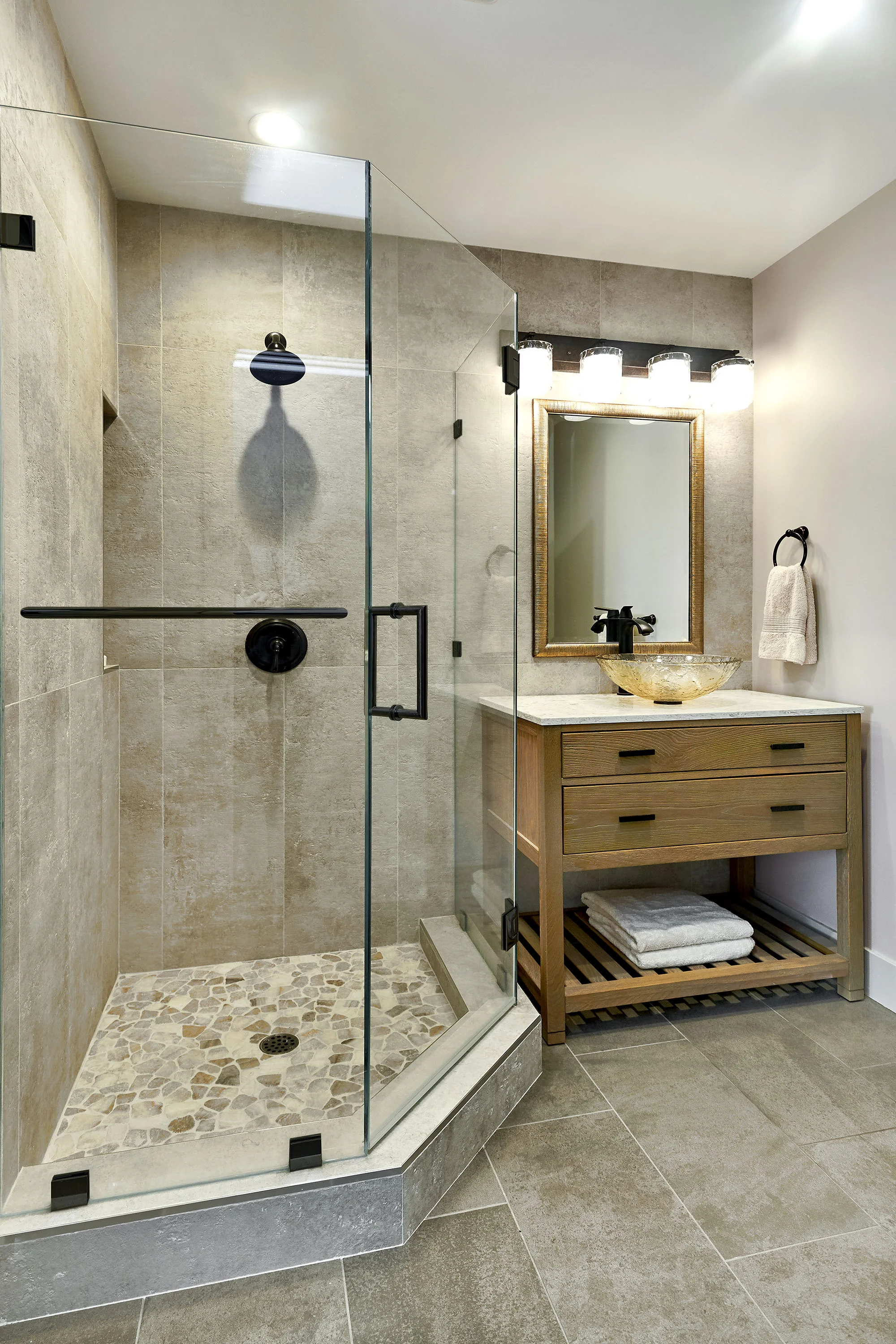 18501 Oak Dr 24.jpg
