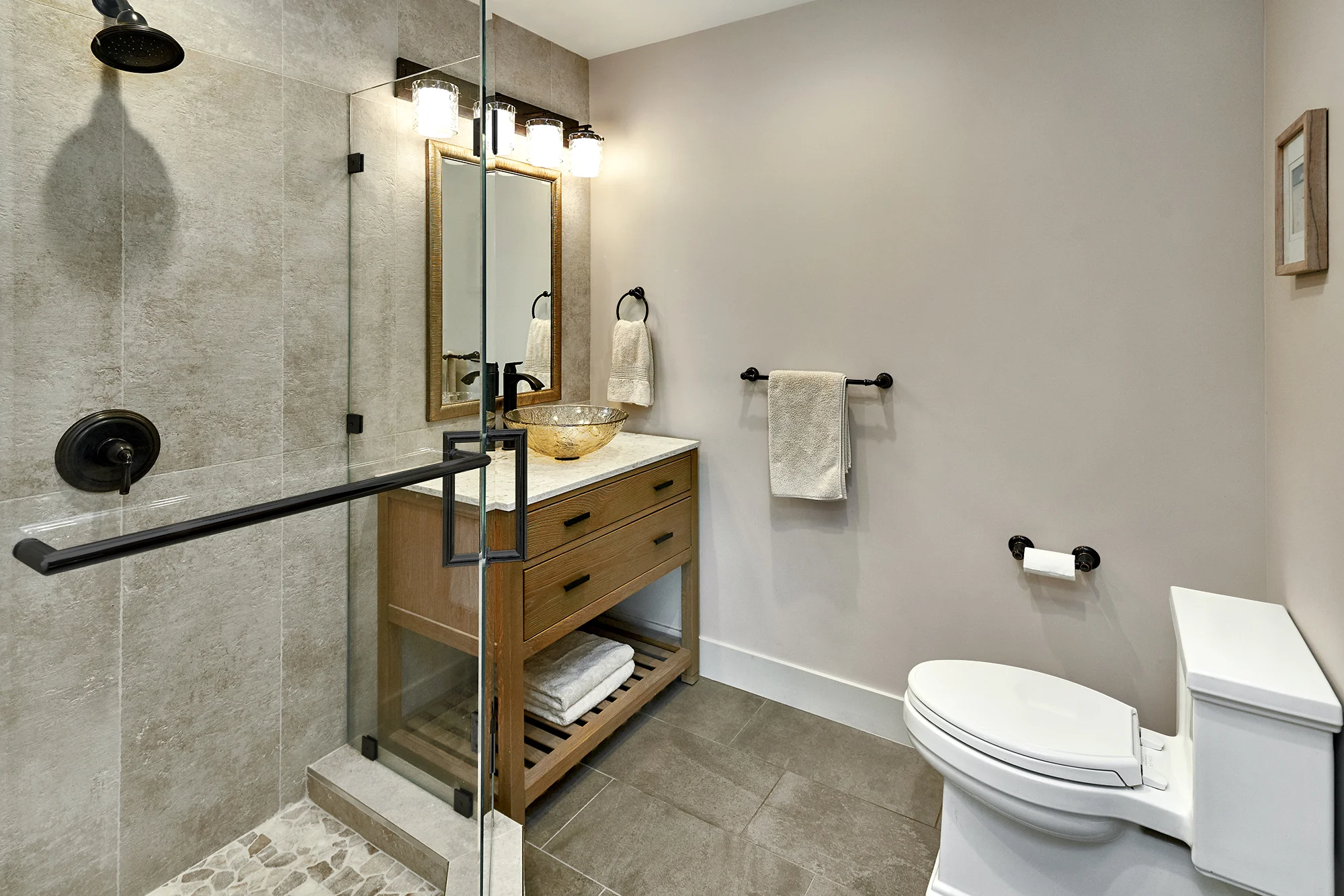18501 Oak Dr 28.jpg