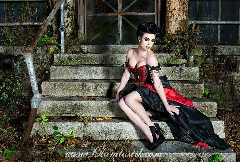 red and black burlesque dress Custom size Red and Black Feather and tulle Burlesque Corset Prom Dress with red satin bow small-XL Glamtastik
