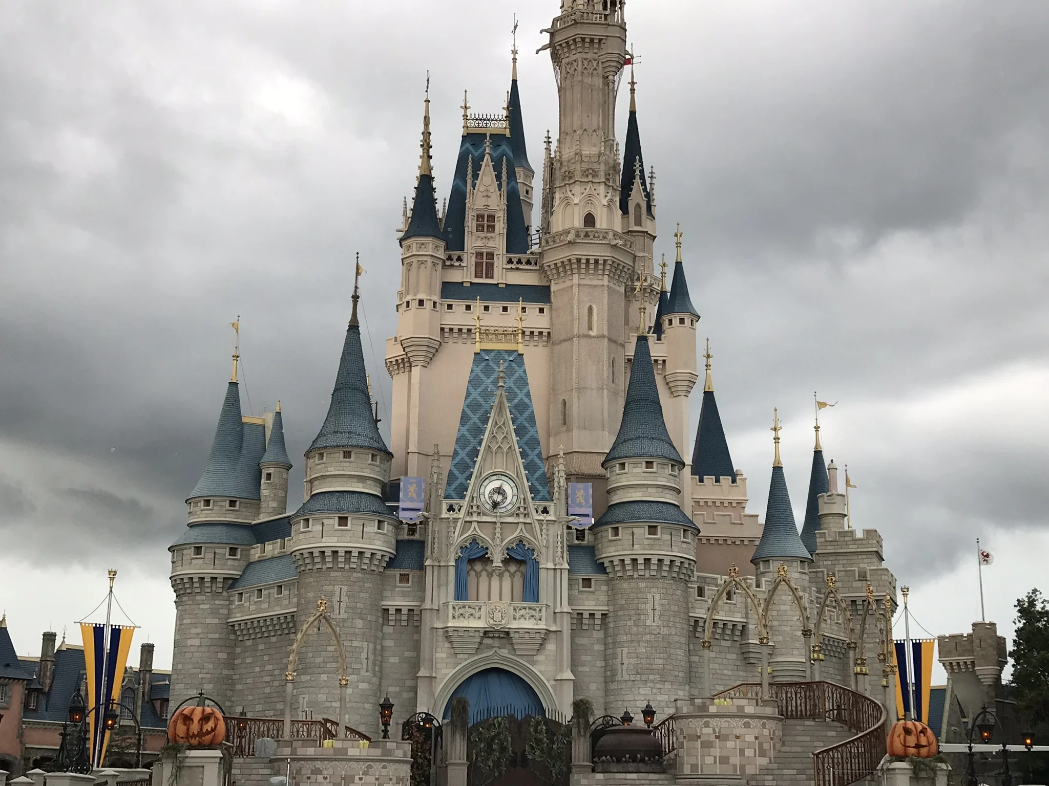 Fridays Fives ... Traveling during Hurricane Season