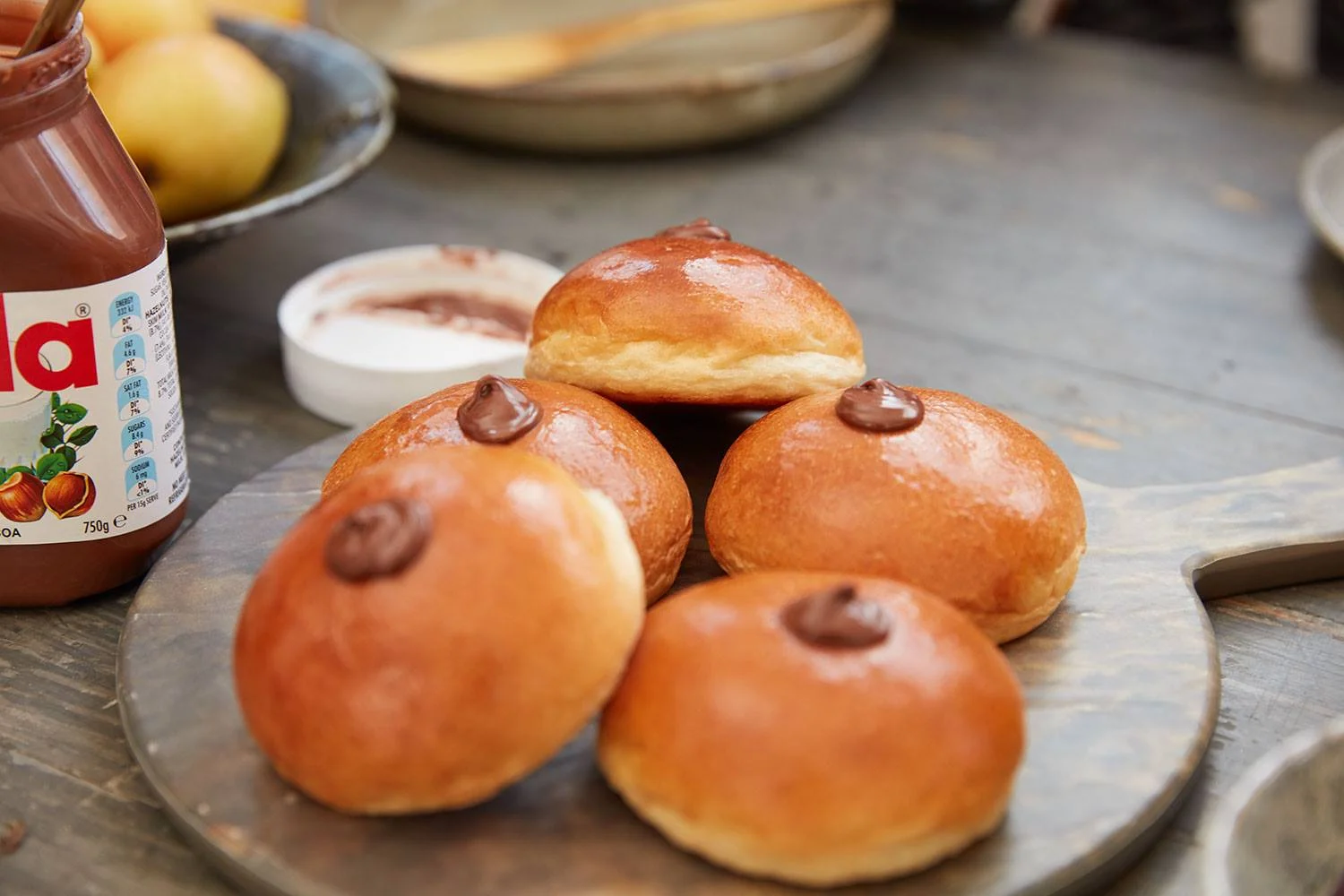 Hands up if you love nutella?