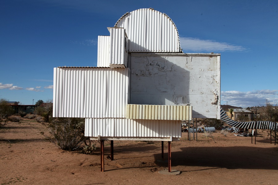 Noah Purifoy, "Ode to Frank Gehry," 1999