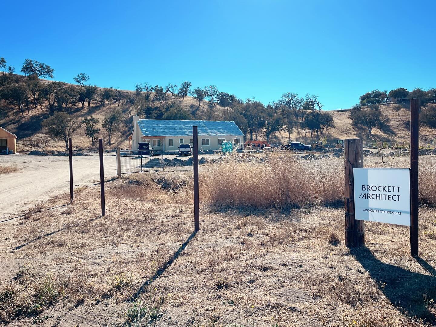 Under construction in Creston, CA /

#brockitecture #ryanbrockettarchitect #architect #architecture #arch #design #interiors #residential #commercial #centralcoast #slocounty #templeton