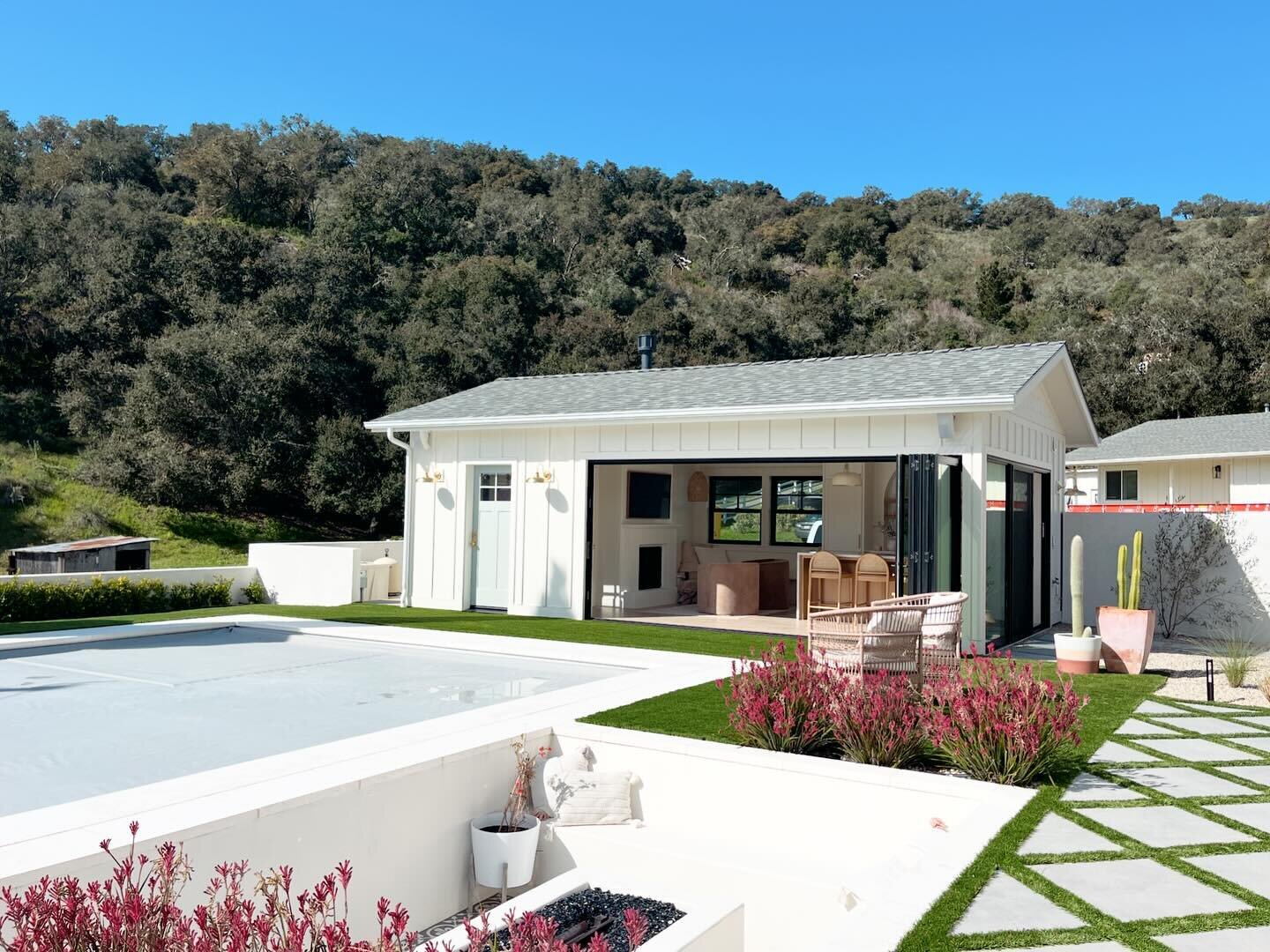 Pool cabana, Arroyo Grande. Recently completed, just in time for warmer weather! #brockitecture #ryanbrockettarchitect #architect #architecture #arch #design #interiors #residential #commercial #centralcoast #slocounty #templeton

Contractor: @j.patc