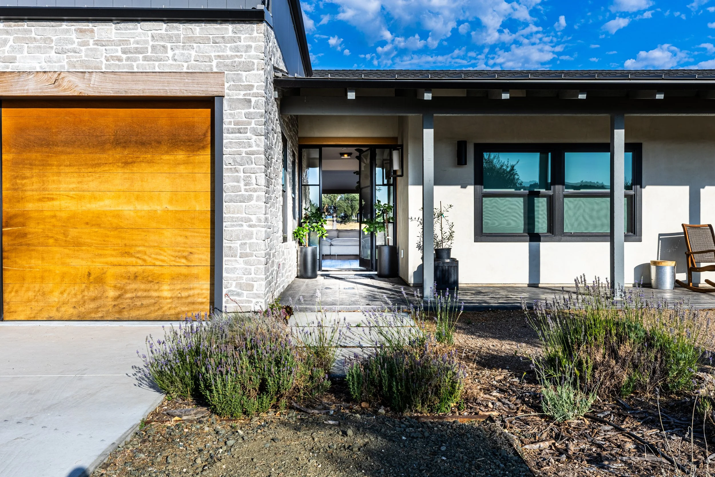 Eureka Ln Residence