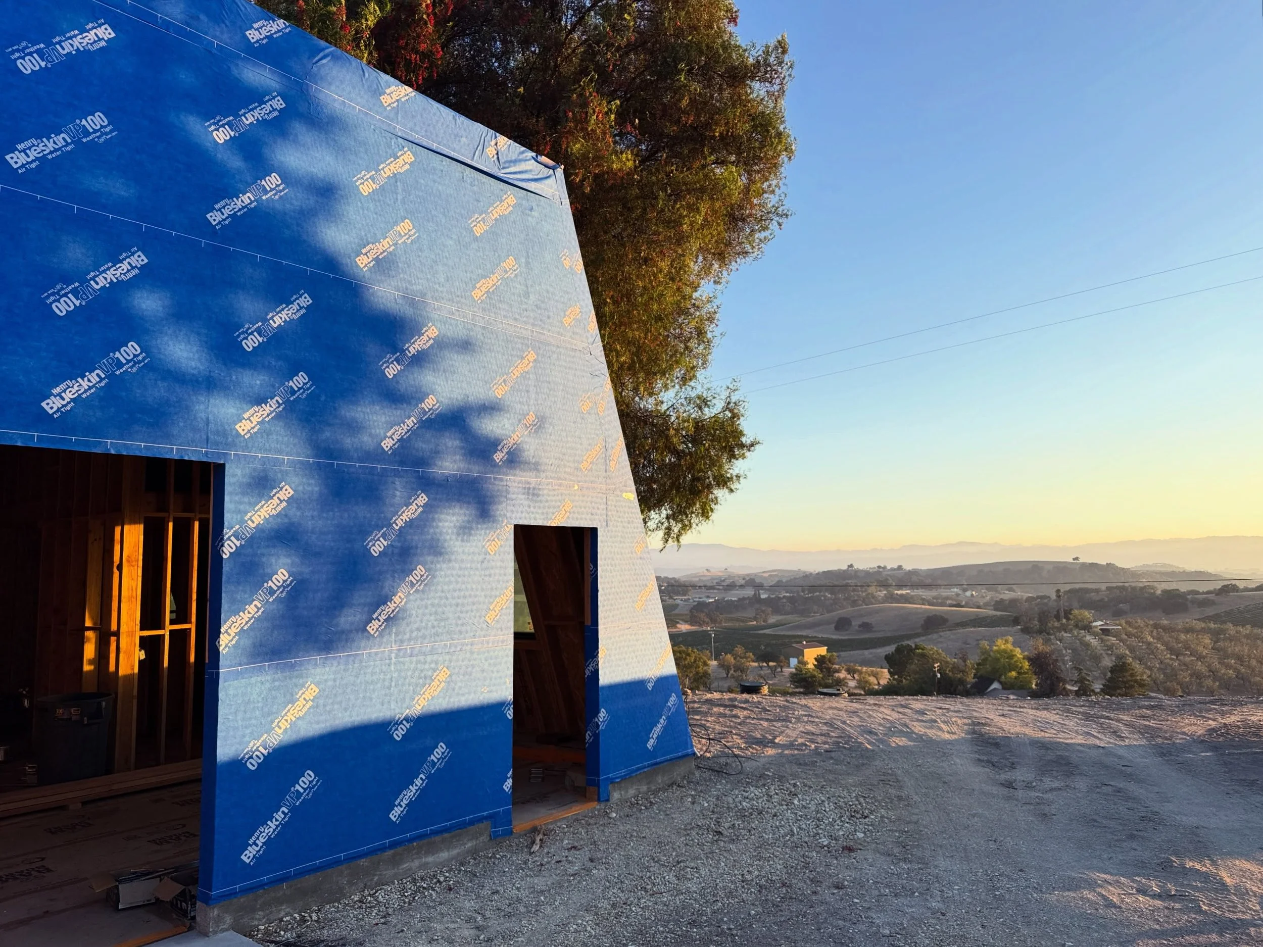 Sunday sunset site visit @vistaelpomar 

Re-imagining an existing hangar perched on top of the world, into a place to stay, play &amp; soak in the view.

#brockitecture #architecture #interiordesign
