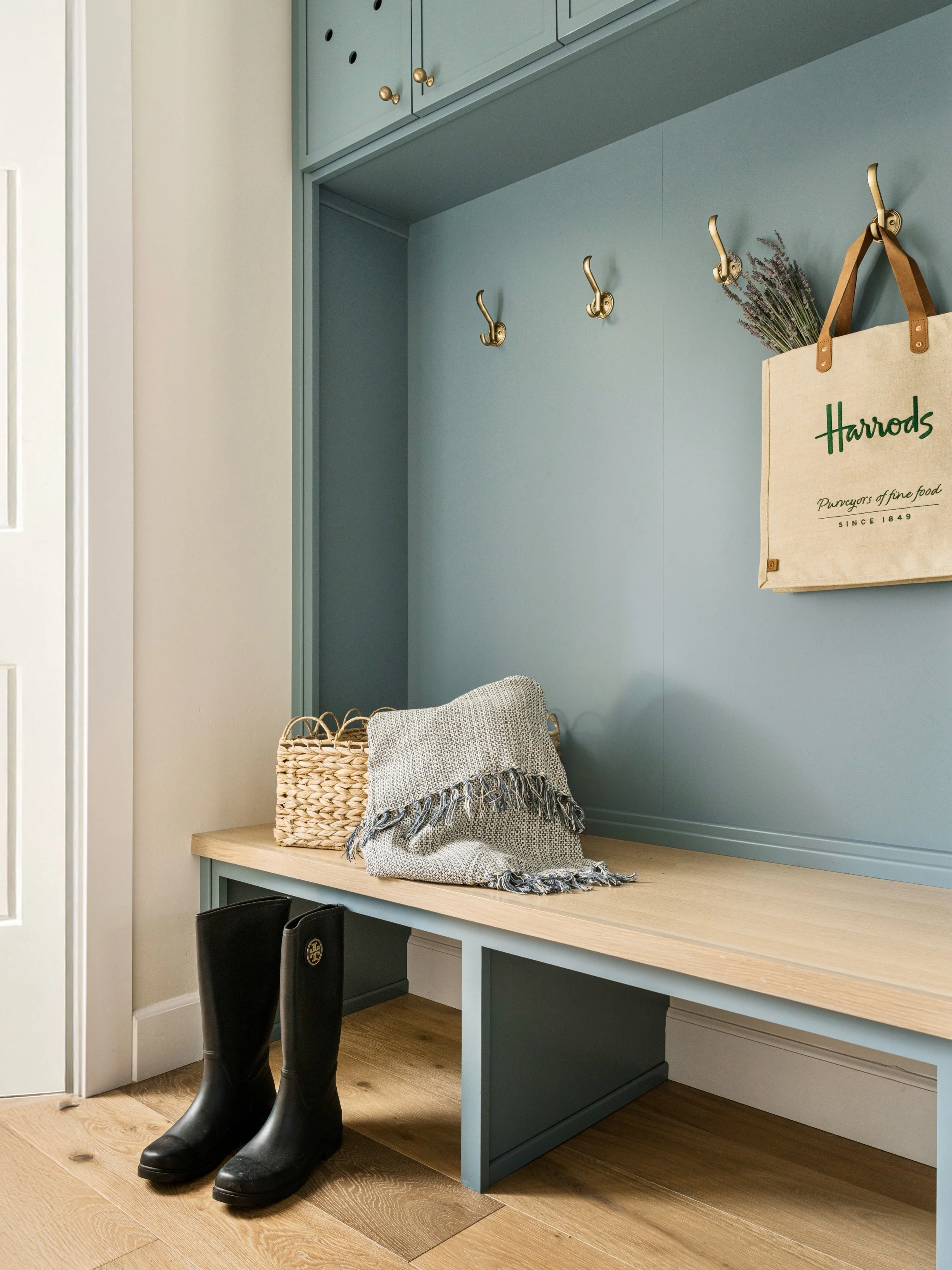 Blue is having a moment!🩵🐋🌊 From mosaic tile to mudroom built-ins and laundry room cabinetry. Blue can feel playful, calming, or completely unexpected!

Photos: @lisamakco 

Custom home design &bull; Interior color inspiration &bull; Custom cabine