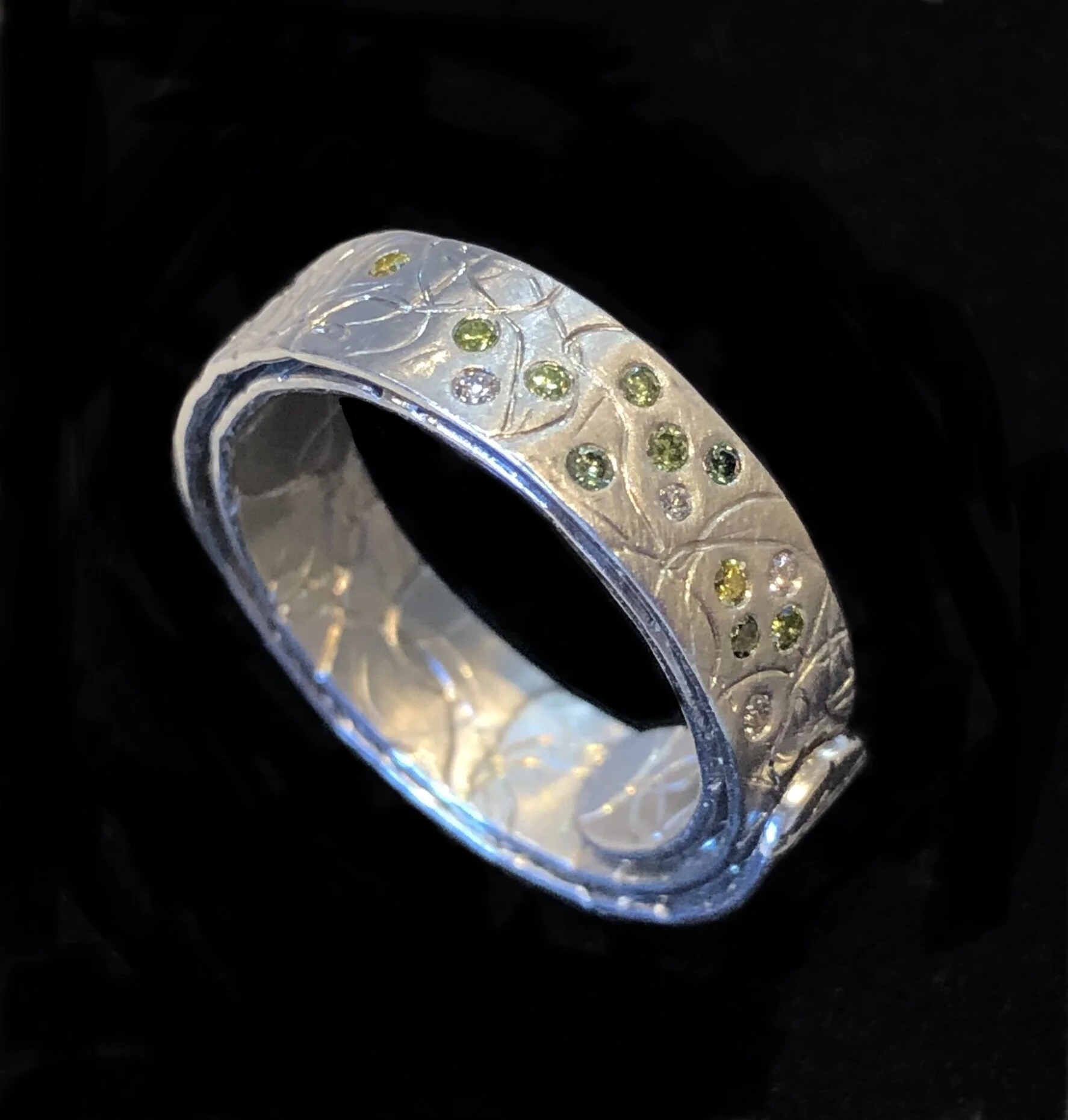 0DEBE254-7B79-45CC-8BD5-25CF8A906888