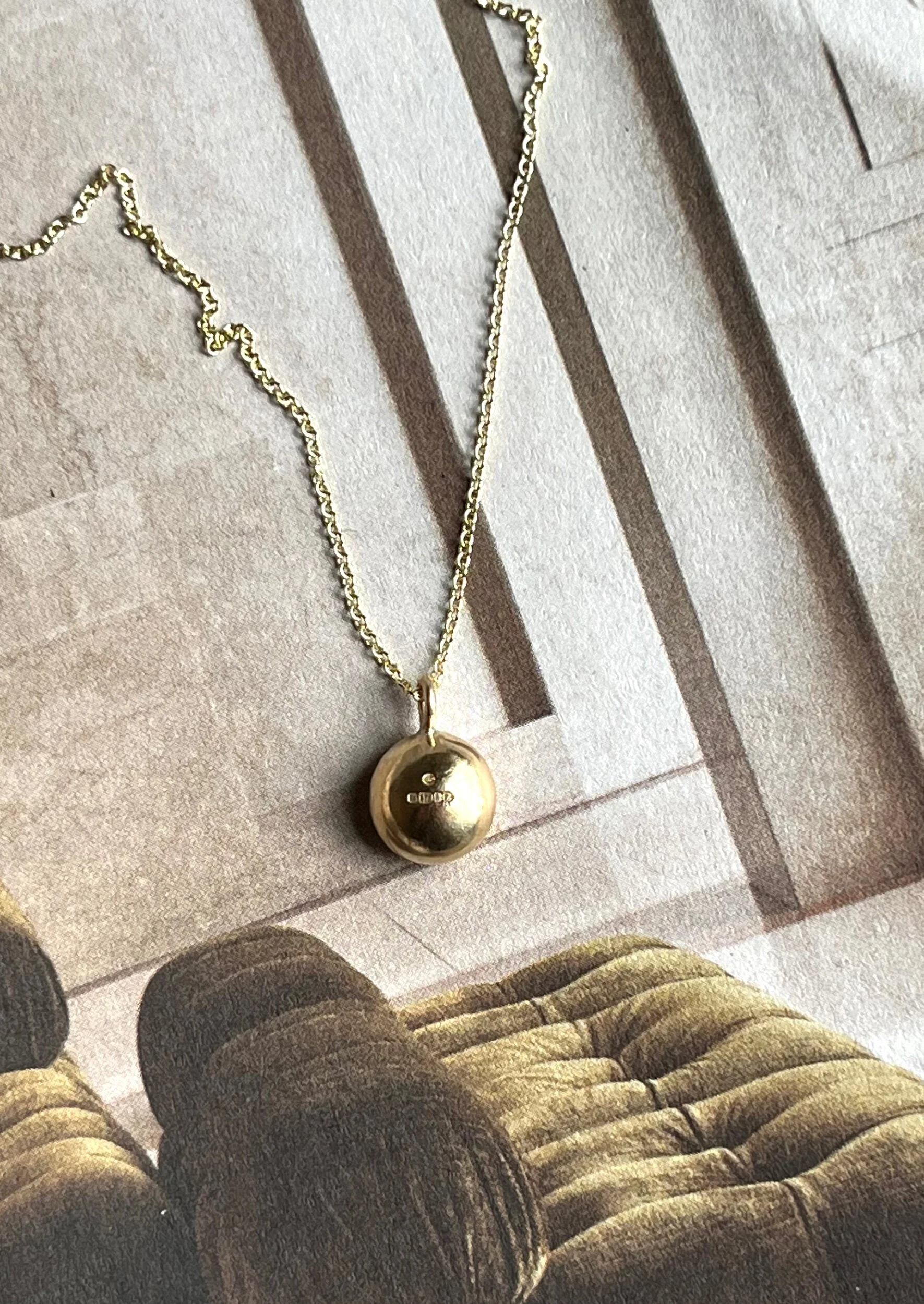 Piece Chain No.6, with visible hallmark (discontinued stock)