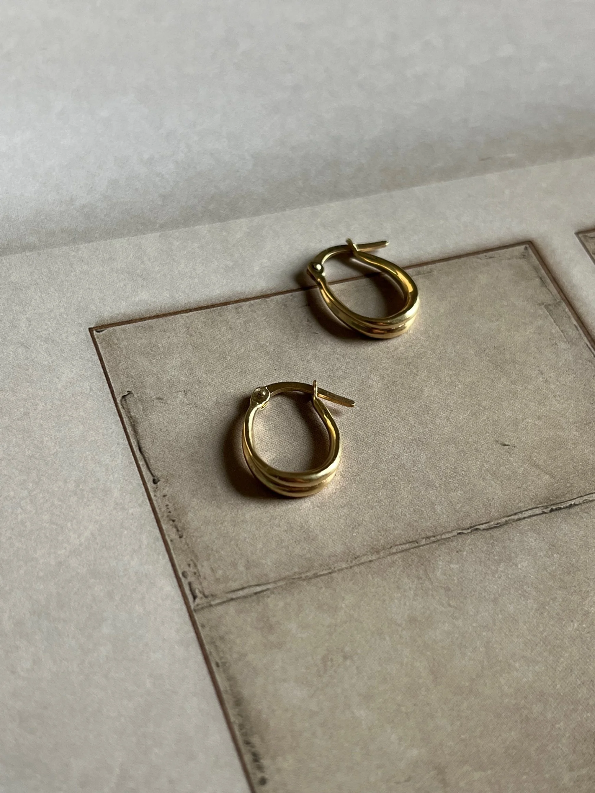 BB517D62-E990-44A2-867F-04FA5C98F89C