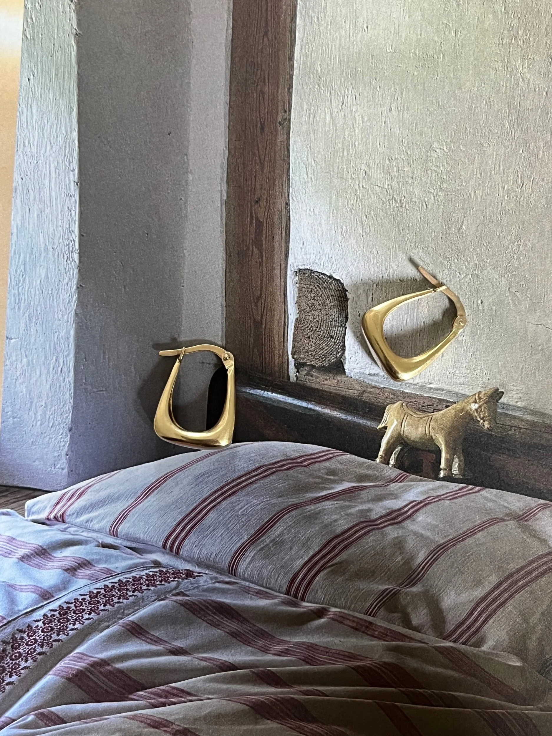 B762290F-A324-4A59-8C54-3954F639A77B