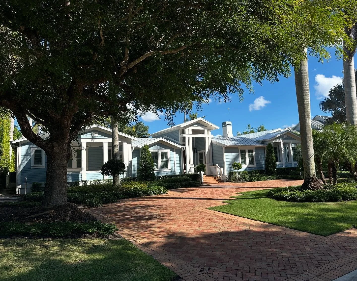 Restoring the charm, preserving the story. These Old Naples cottages remind us why we love what we do — honoring the history while crafting something timeless. #HistoricNaples #carpentrycraftsmanship