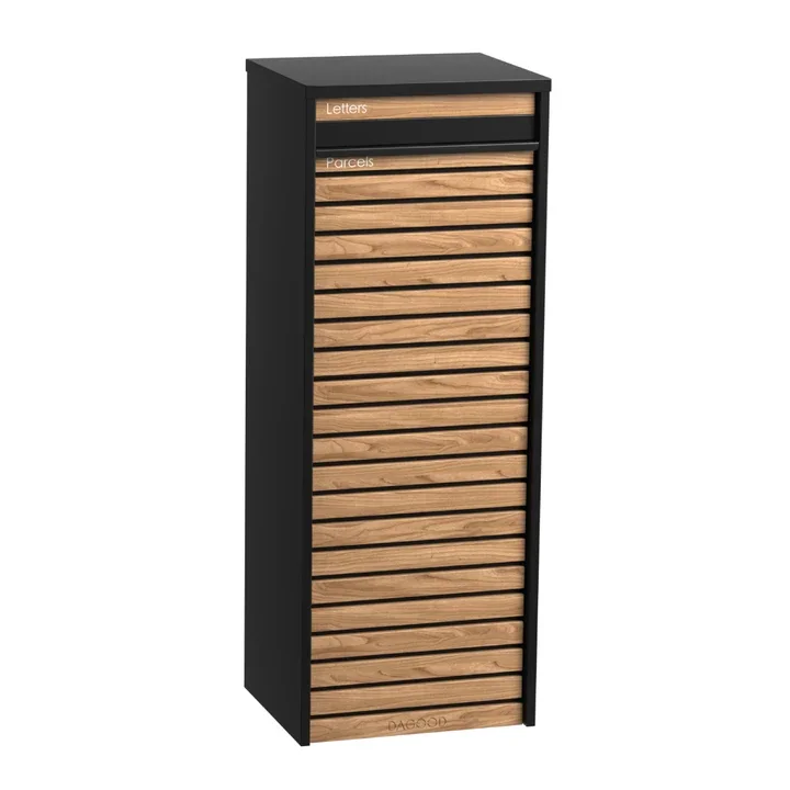 Clasti Parcel Letterbox Black autumn 2.webp