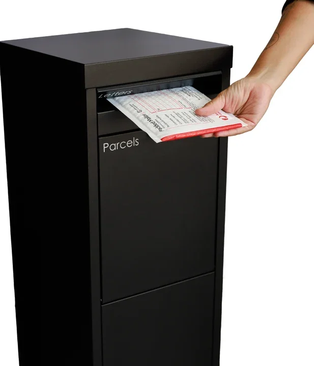 Nest Parcel Letterbox Black 6.webp