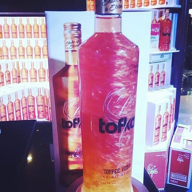 We are in Tofka heaven 😍. #tofka #tofkavodka #heaven #toffee #vodka credit: @alexandrecabo