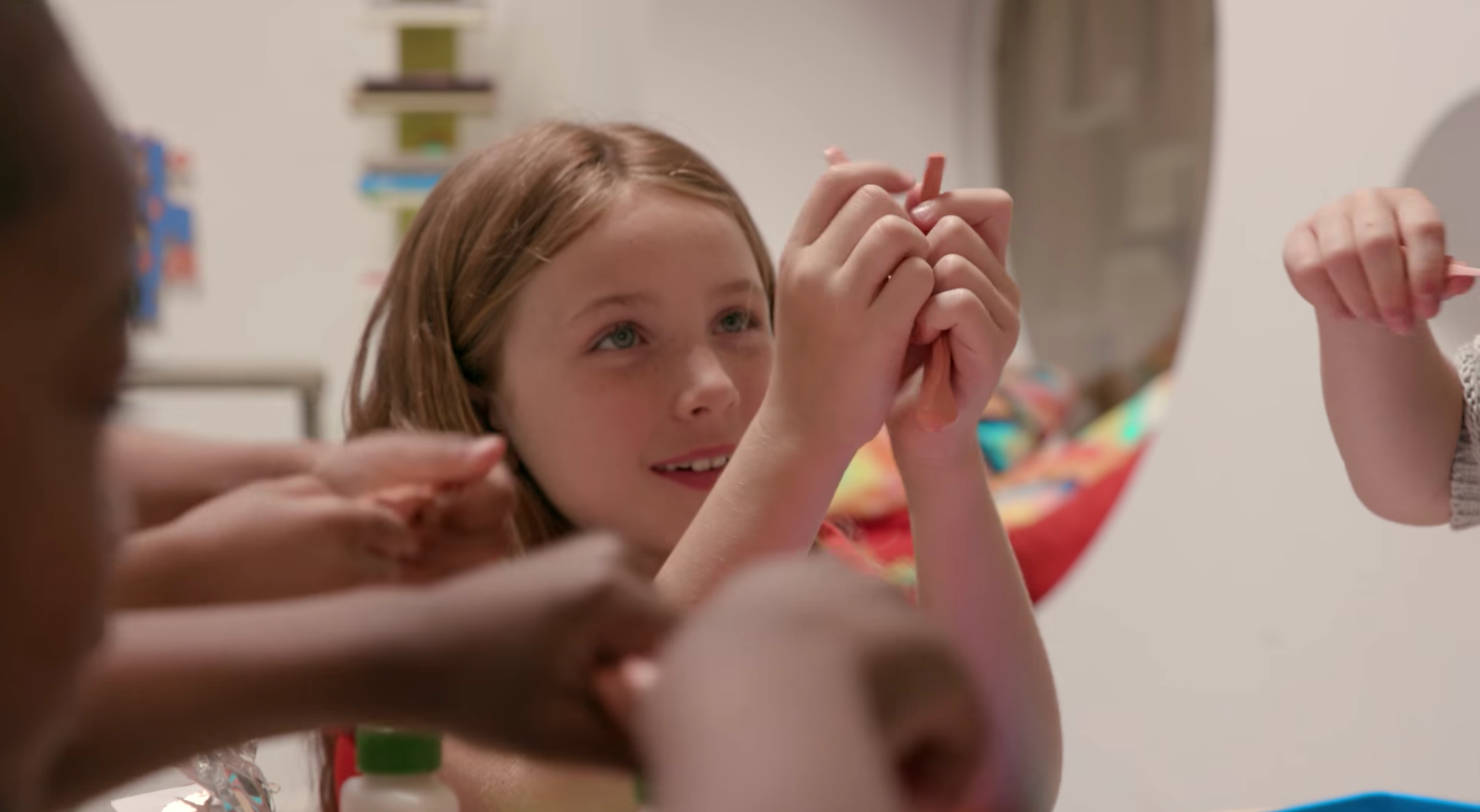 Kids naturally learn by using their hands – playing, building stuff, doing things together. So when it comes to teaching them how to code (something normally taught with computers and lines of boring numbers) it makes sense to do it by making code physical, so they can pull it, push it, twist it and turn it. That is tangible programming.