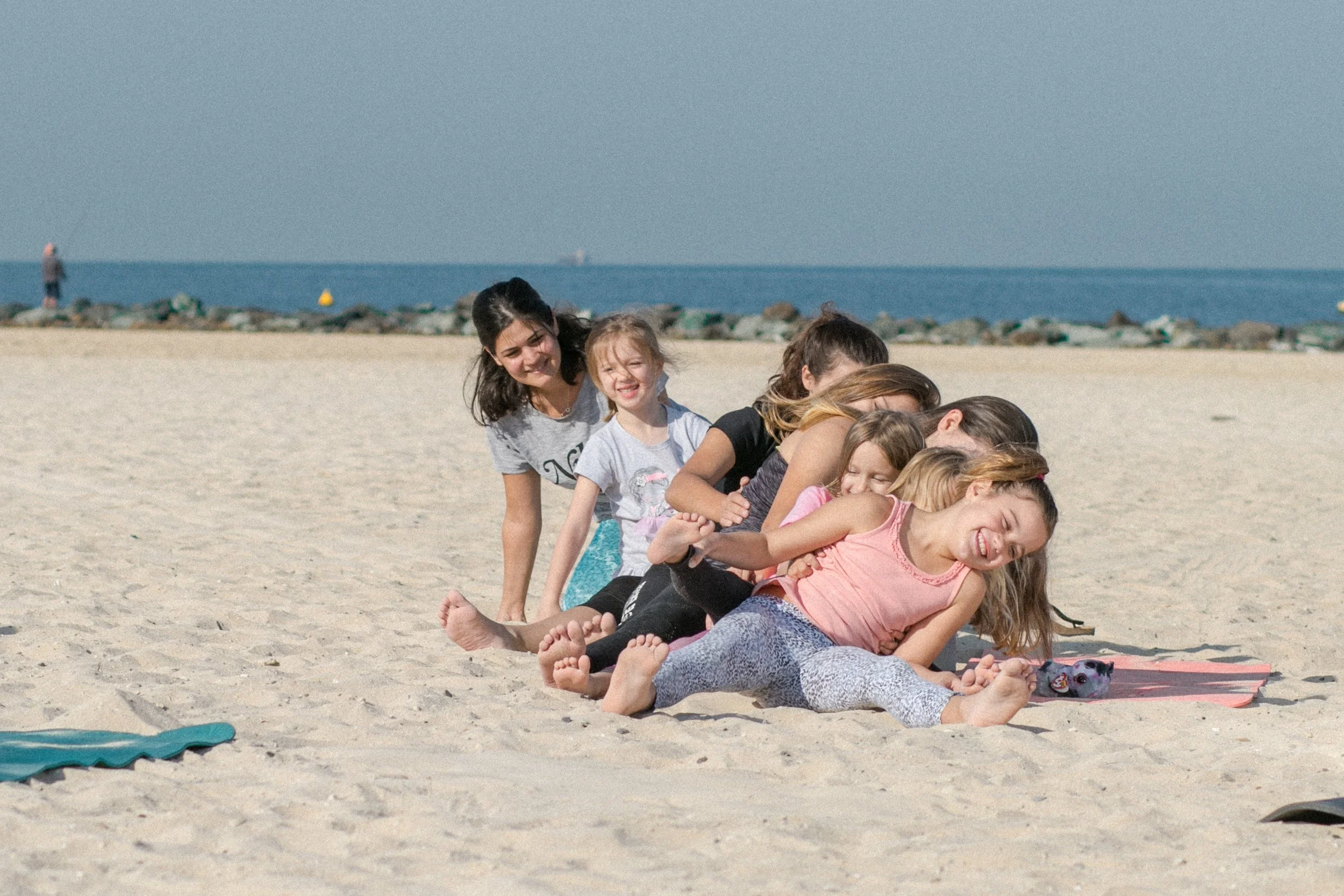 dubai_beachyoga.jpg