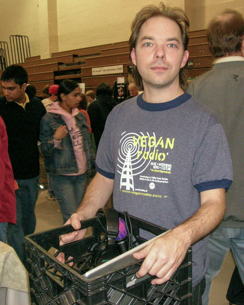 20051022-Vegan-Radio-Veganica-at-BVS-Foodfest-041.jpg