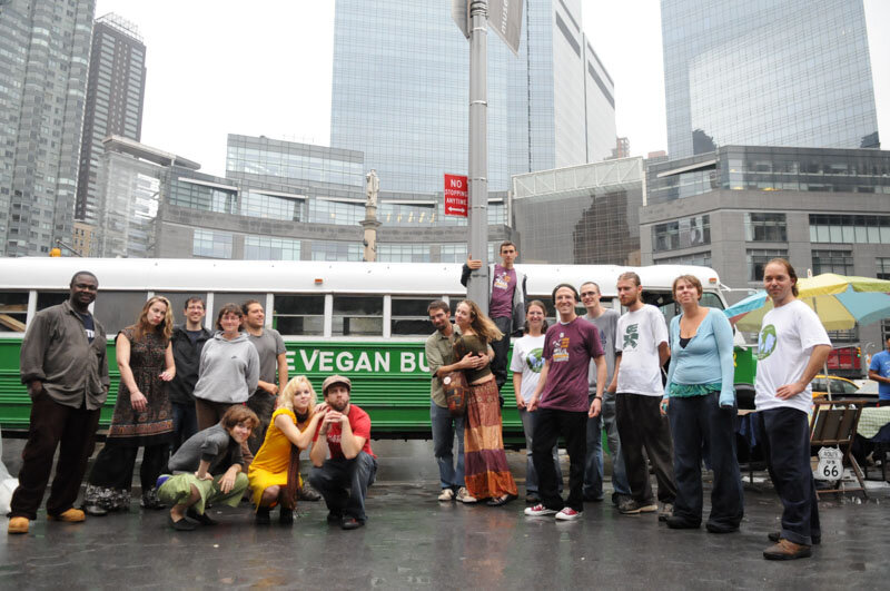 20080928-Vegan_Bus-NYC_Columbus_Circle-0417.jpg
