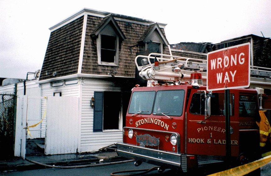 Stonington Borough Harbor View Fire 1997 - 4b.jpg