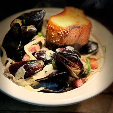 Water Street Café's Angry Mussels