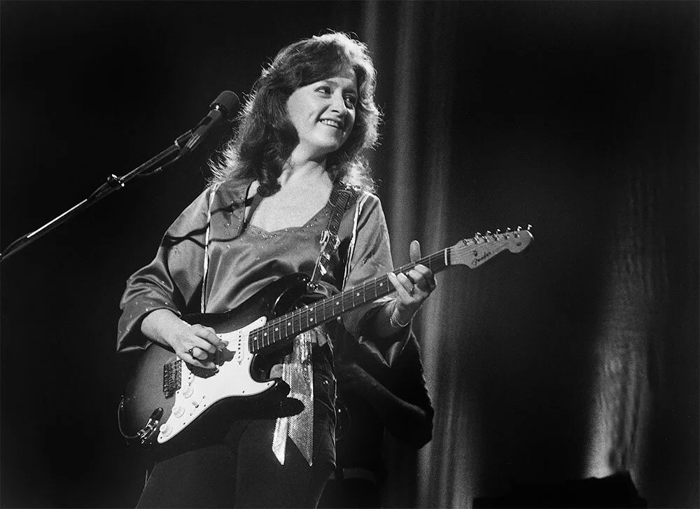 Bonni RaittHAIR 4.23.82 Palace RTcrSHOWPRINT.jpg