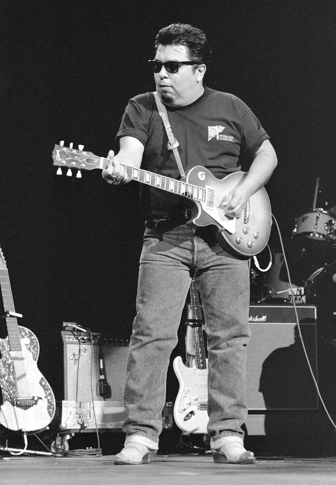 LOS LOBOS Cesar_1992_8x10borders.jpg