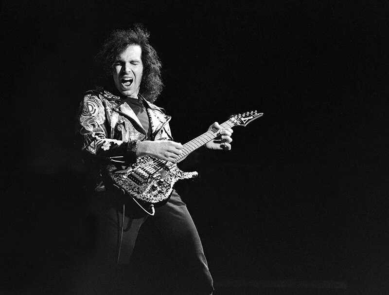 _fb Satriani  SHOWPRINT.jpg