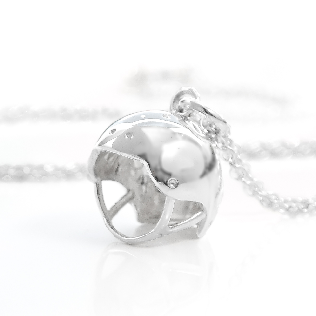 Sterling-silver-roller-derby-crash-helmet-necklace-3.JPG