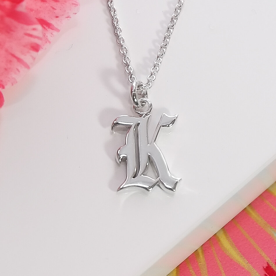 Shadow Initial Charm K / Silver