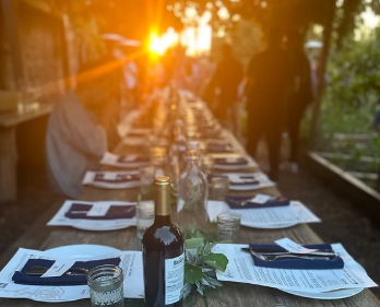 Dining table.png