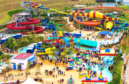 Legoland water park.png