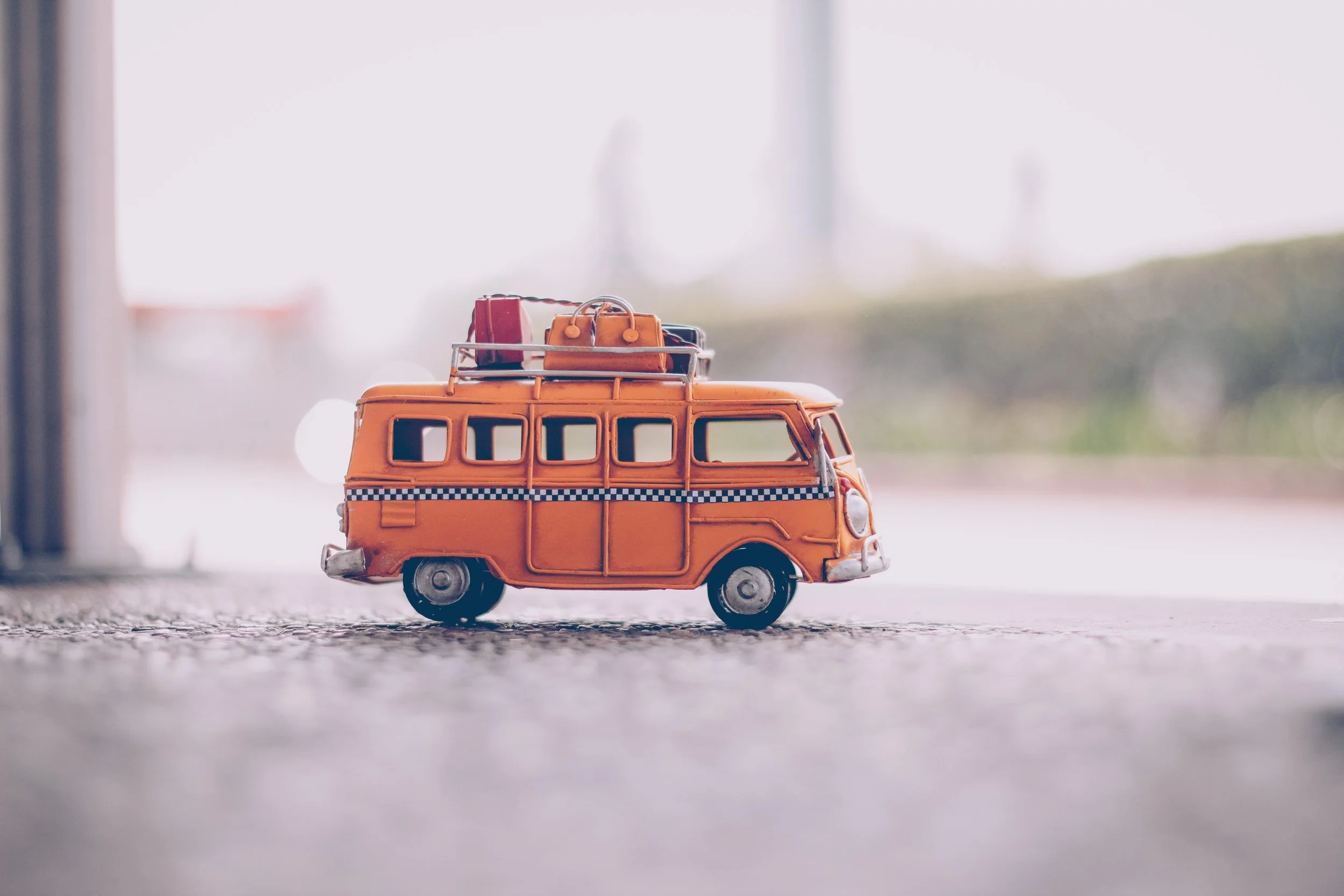 automobile-automotive-blurred-background-385997.jpg